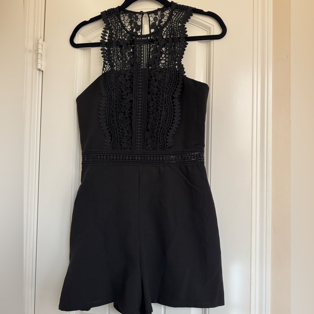 NWT DO+BE Black Lace Detail Romper Size M